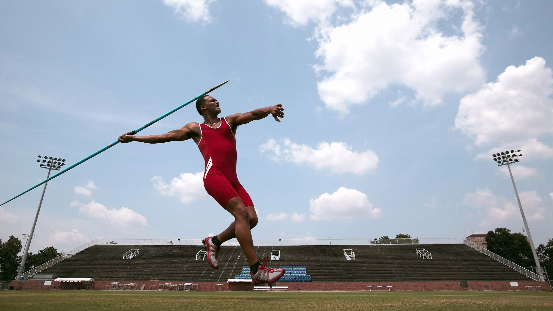 _奇才战术更趋完善，比赛表现令人振奋_，奇才对战